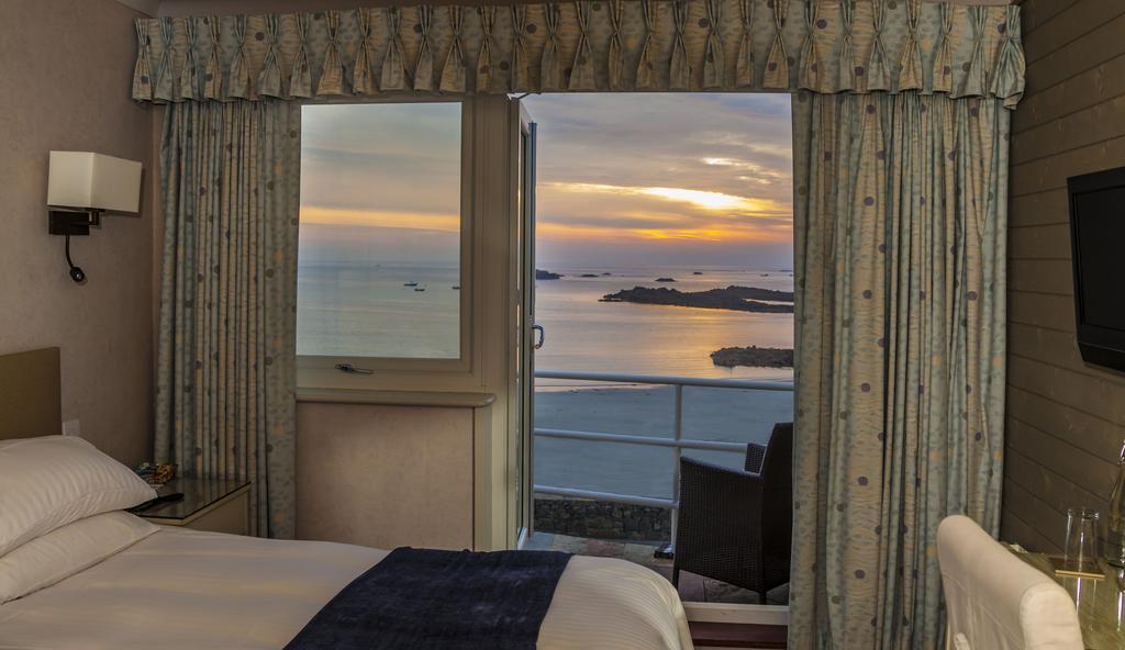 Cobo Bay Hotel カステル 部屋 写真