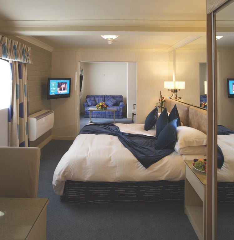 Cobo Bay Hotel カステル 部屋 写真