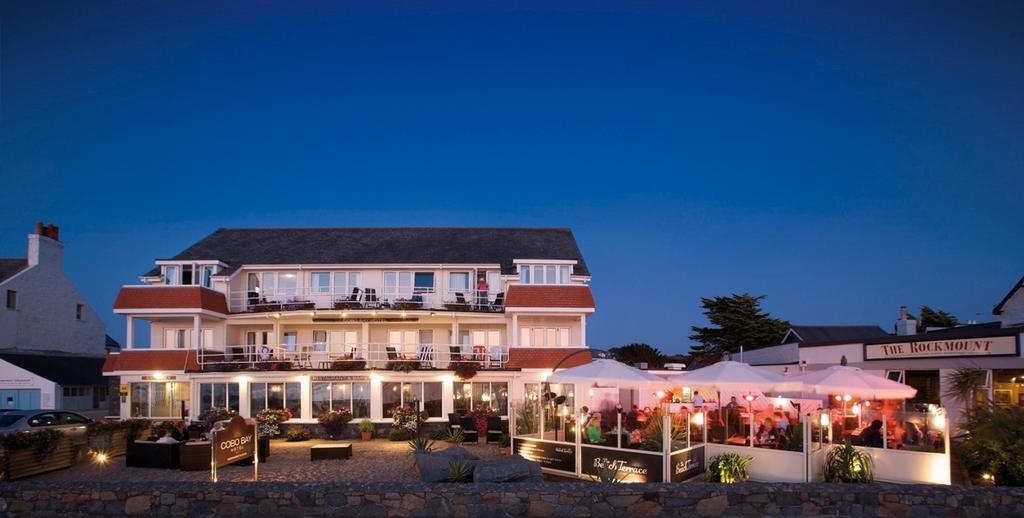 Cobo Bay Hotel カステル エクステリア 写真
