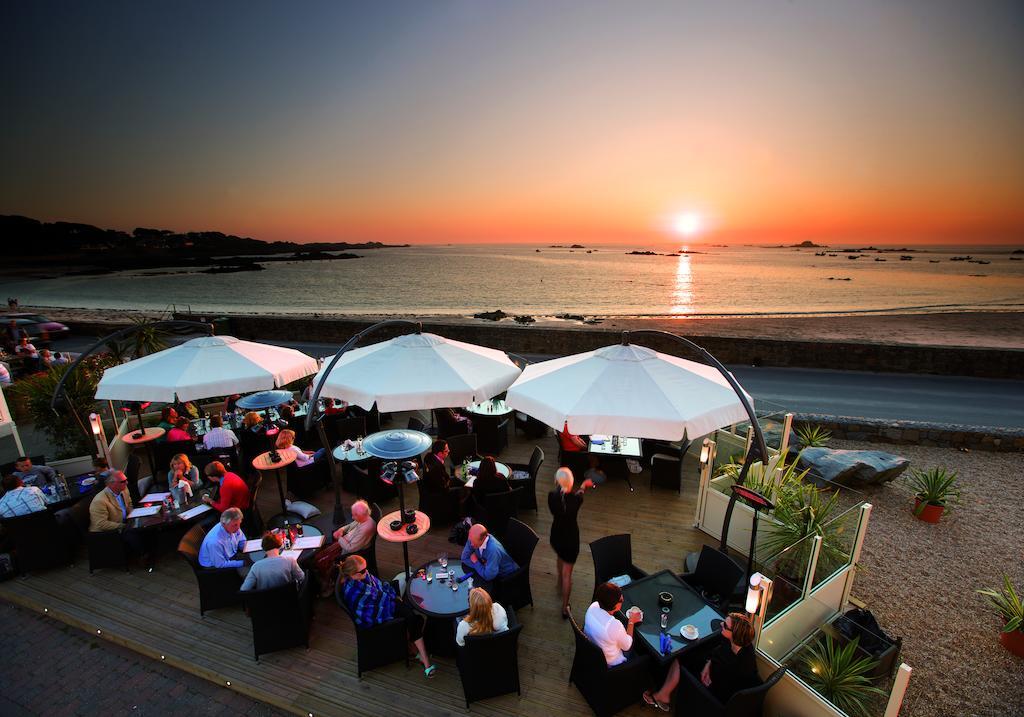 Cobo Bay Hotel カステル 設備 写真