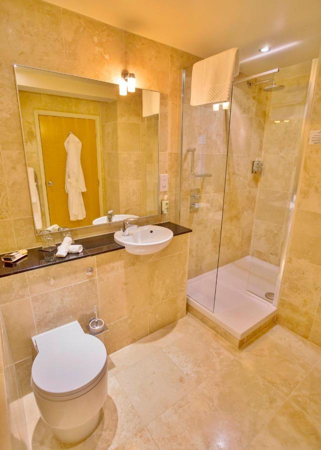 Cobo Bay Hotel カステル エクステリア 写真